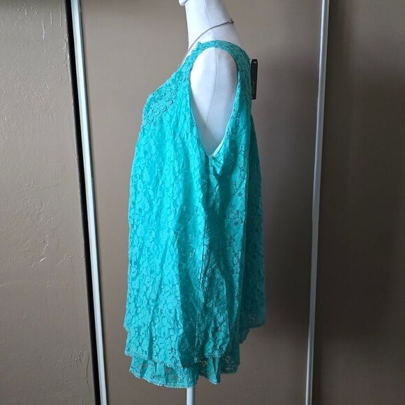 Style Aqua Lace Dress - Picture 3 of 4